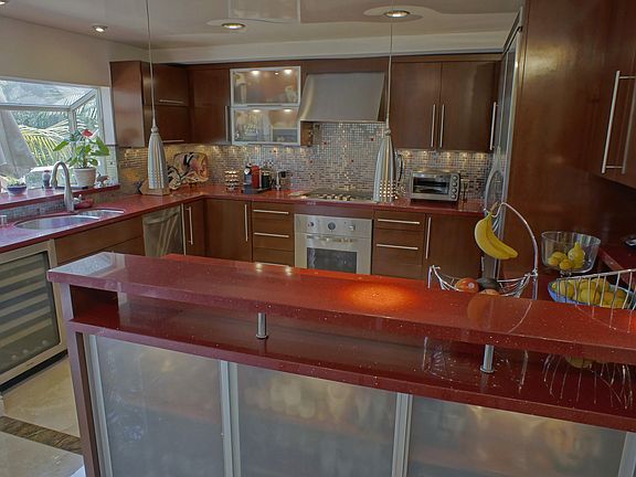 5th image of 3264 De Witt Dr