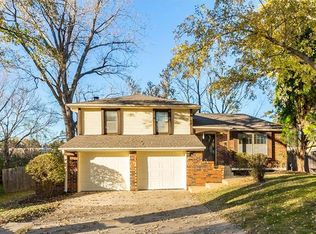 1613 NW Ashland Pl, Blue Springs, MO 64015