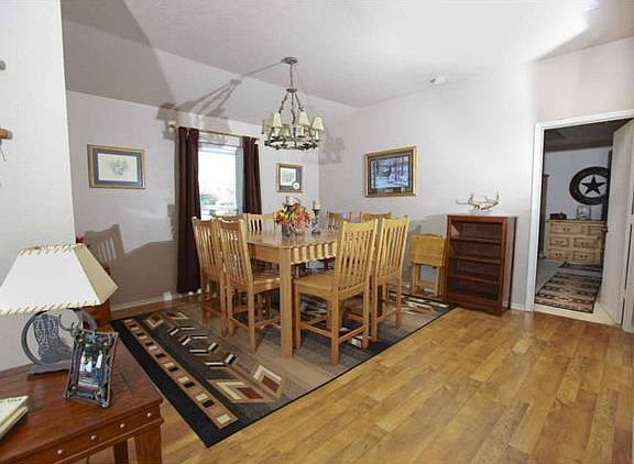 5th image of 2710 Lexie Ln