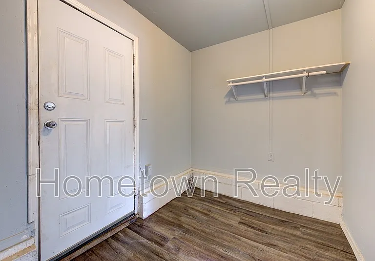 9809 N McKinley Ave — Photo 26