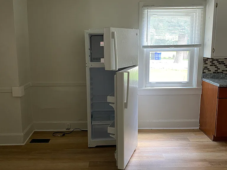 640 McHenry St #1 — Photo 6