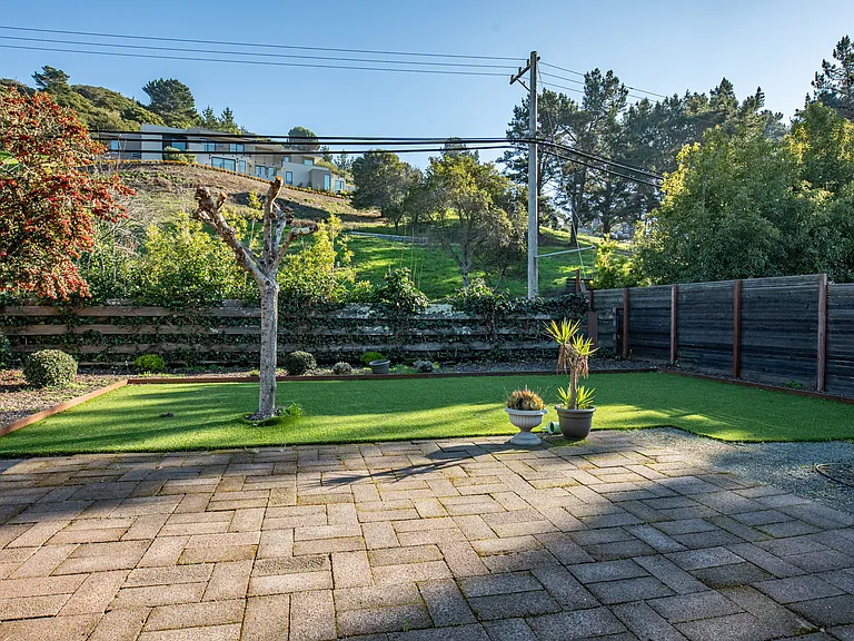 10 Juno Rd — Photo 11