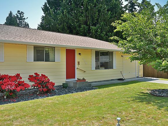 2nd image of 2715 Sun Vista Cir