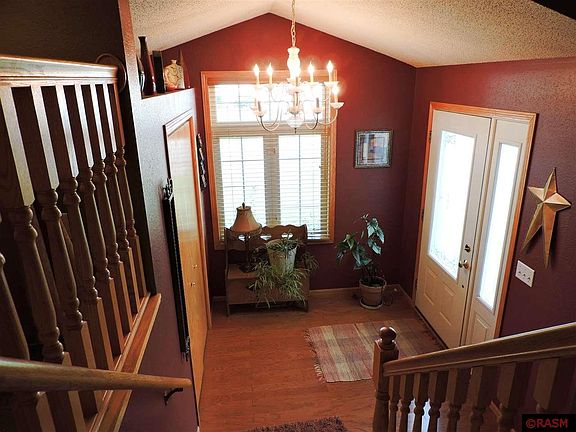 3rd image of 115 Meadow Ln