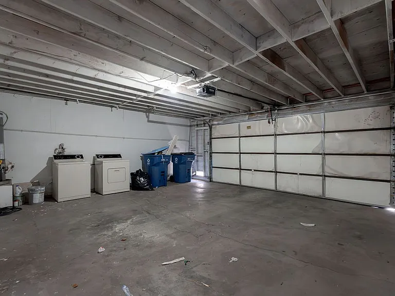 1722 E University Ave #7 — Photo 15