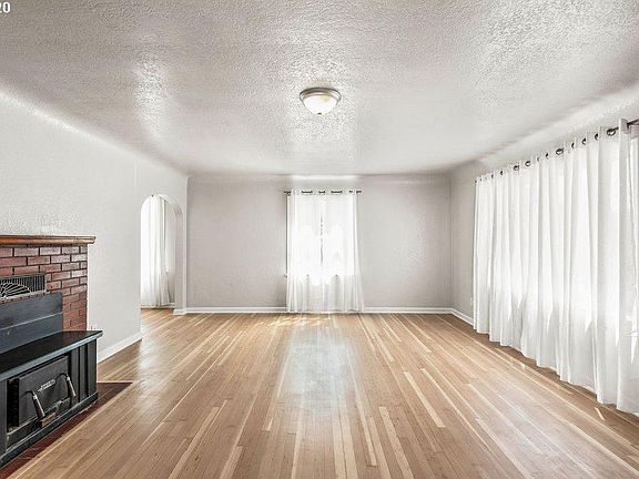 3rd image of 342 Pioneer Ave NE