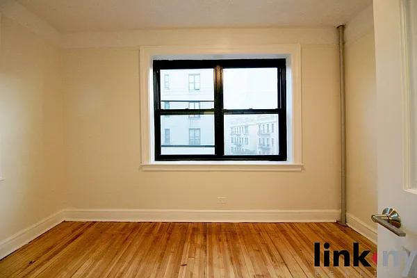 Rented by Link NY Realty | media 21