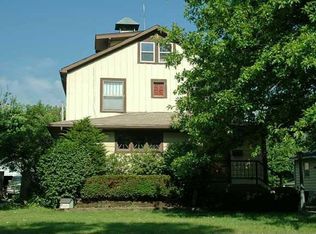 720 45th Pl, Des Moines, IA 50312