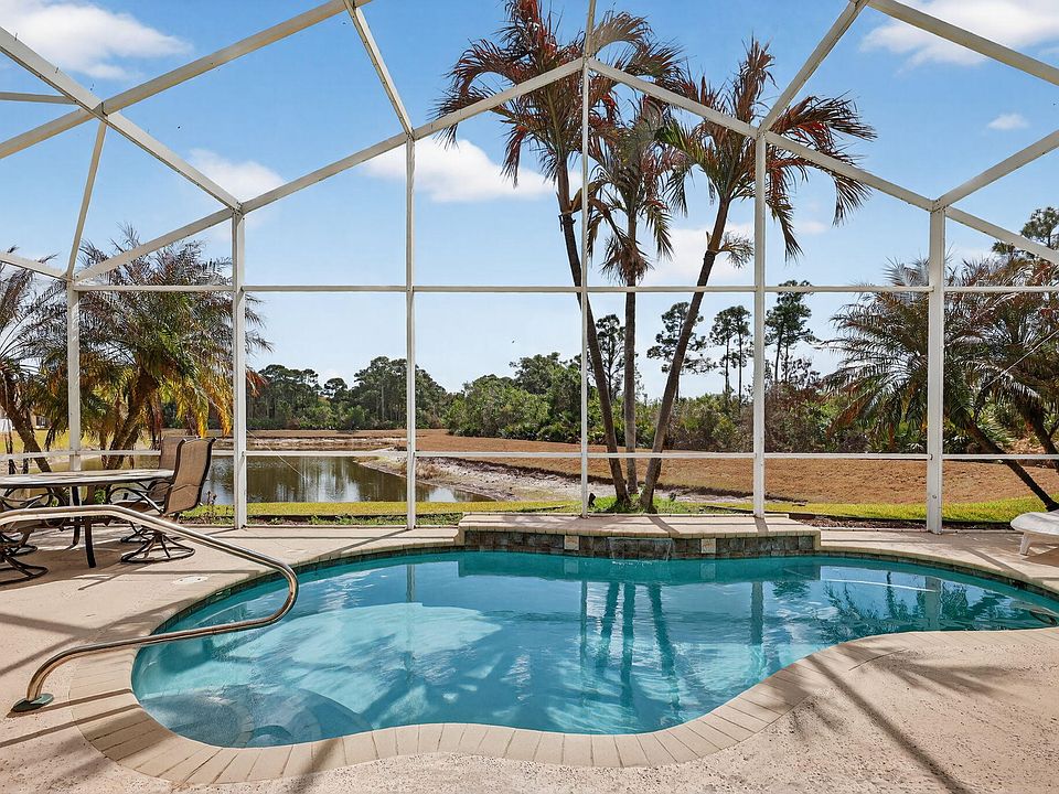 1st image of 968 SE Fleming Way