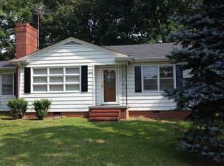 2701 9th Ave SE, Hickory, NC 28602