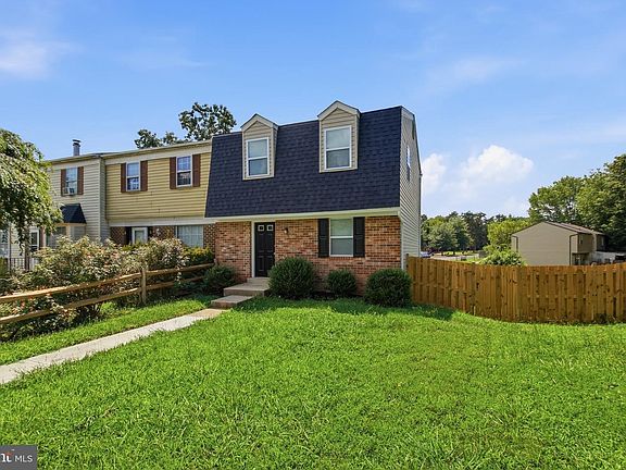 2nd image of 826 Holly Dr