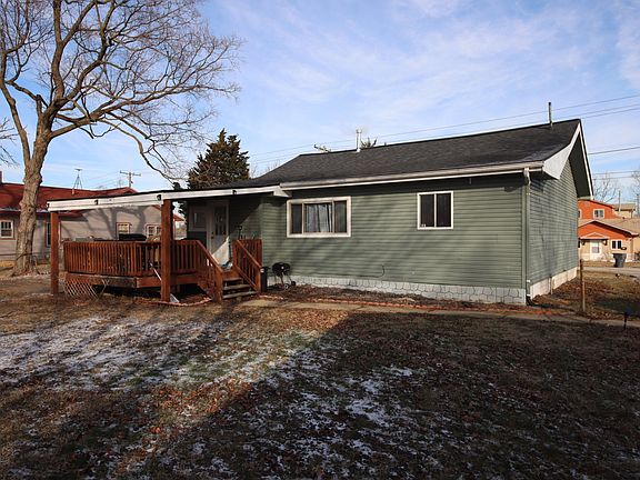3rd image of 1563 E Dudley Ave