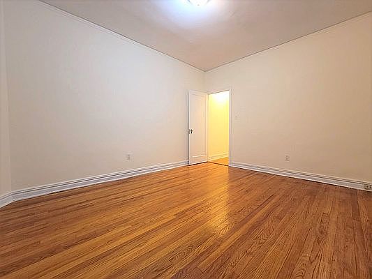 5th image of 251 W 81st St APT 6B