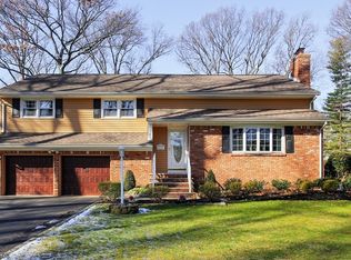 14 Ramsgate Rd, Cranford, NJ 07016