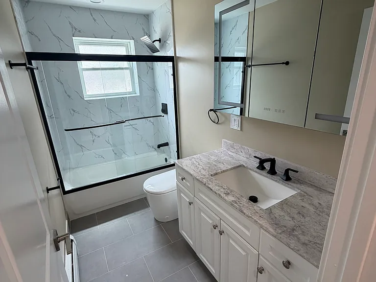 1084 Willson Dr #1 — Photo 3