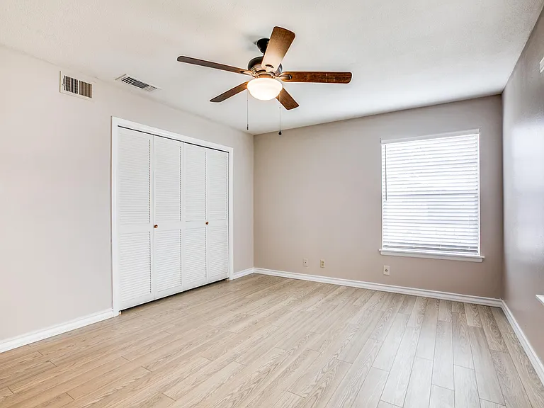 5715 Angie Pl — Photo 15
