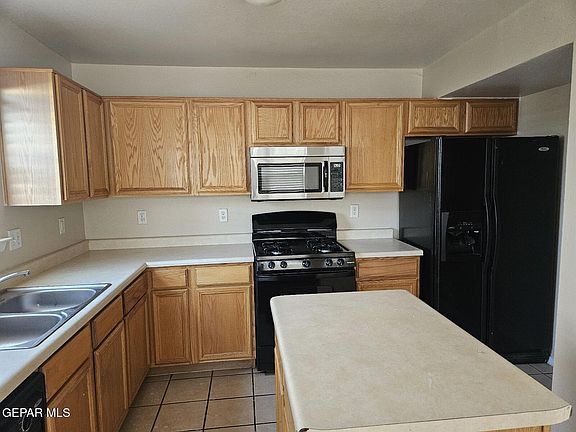5th image of 1725 Saint Mark Ave
