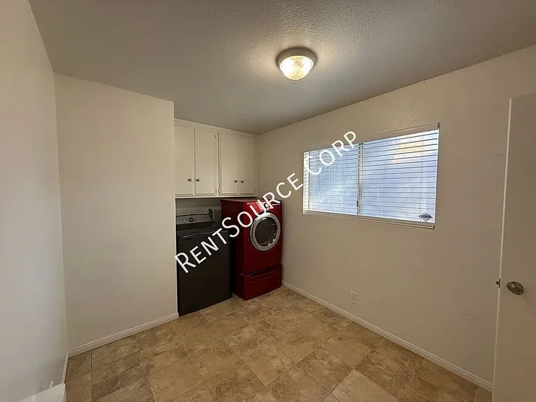 4827 W Avenue L6 — Photo 18