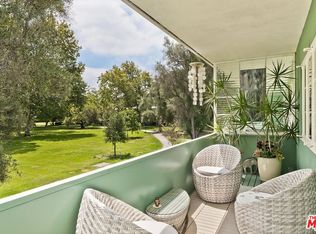 5587 1/2 Village Grn, Los Angeles, CA 90016