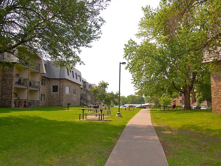 Autumn Ridge Apartments — Photo 18