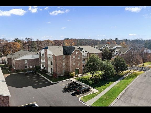 2nd image of 431 Leah Ln APT 2F