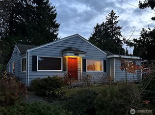 3261 NE 98th St, Seattle, WA