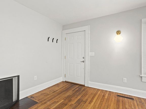 Entry way