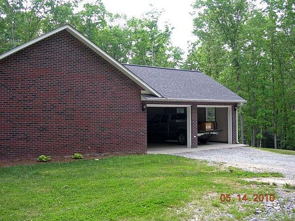 3rd image of 239 Lawrence Ln
