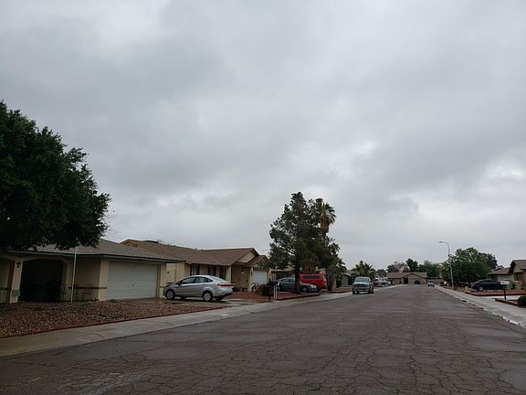 5th image of 6611 W Altadena Ave