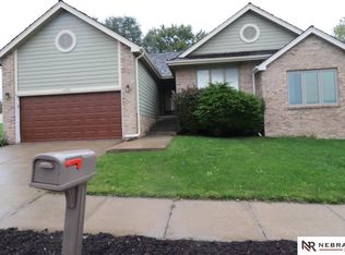 4712 Bernadette Ave, Bellevue, NE 68157