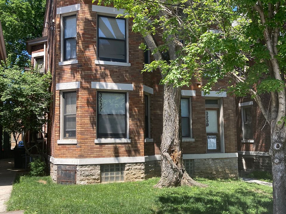 1st image of 3237-1 Vine St