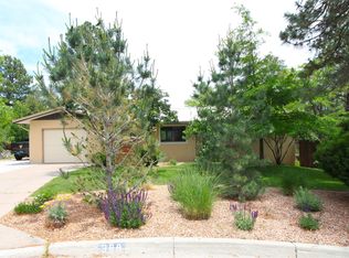 388 El Conejo St, Los Alamos, NM 87544