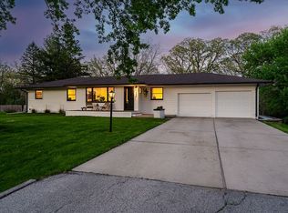 2624 Oakridge Dr SW, Rochester, MN 55902