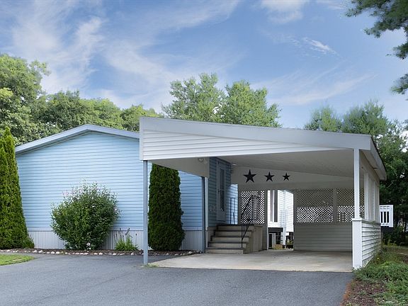 3rd image of 130 Miller's River Dr