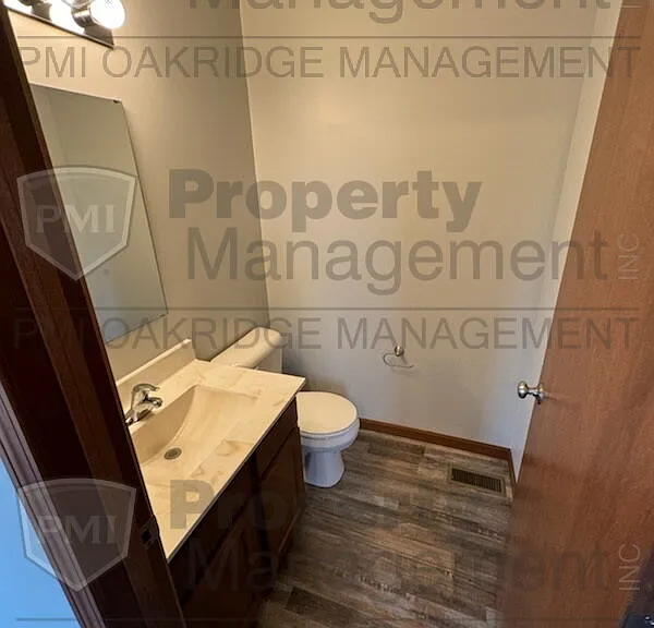 771 Meadow Glen Ave — Photo 6