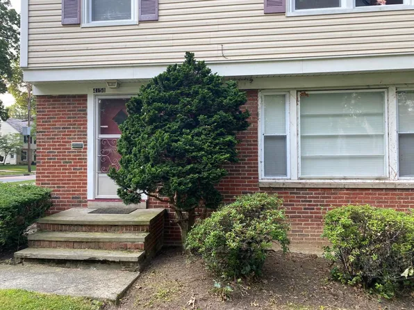 4158 Silsby Rd, University Heights, OH 44118