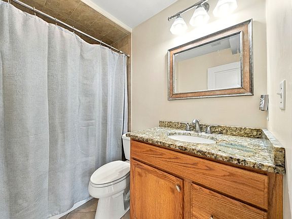 5th image of 6 Hill Ct