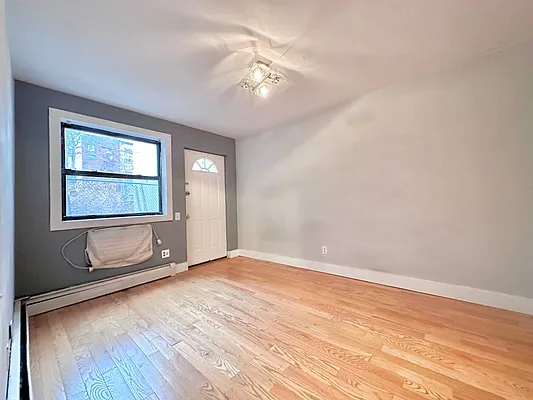 Rented by Doorway NYC, LLC | media 17