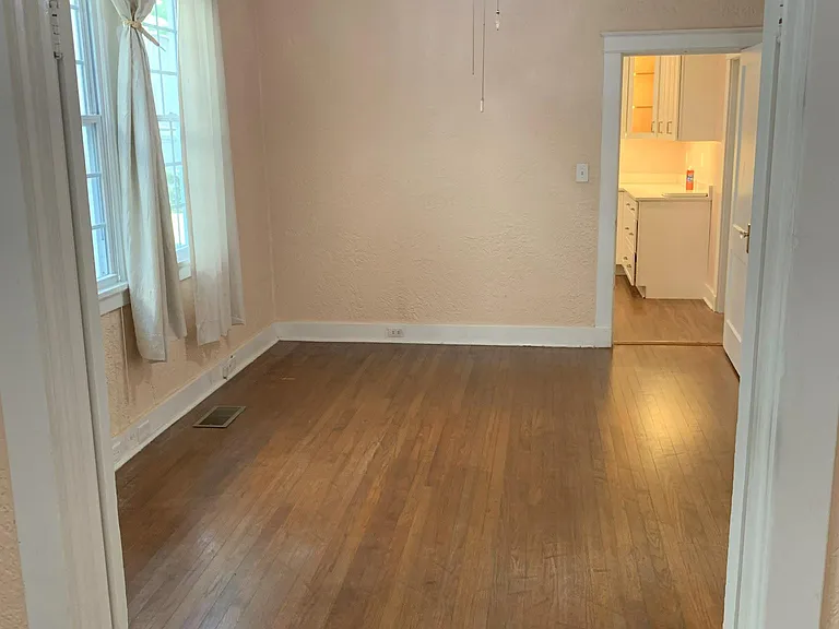 1801 Short St — Photo 4