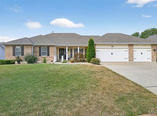 5 Summer Pointe Ct, O'Fallon, MO 63366