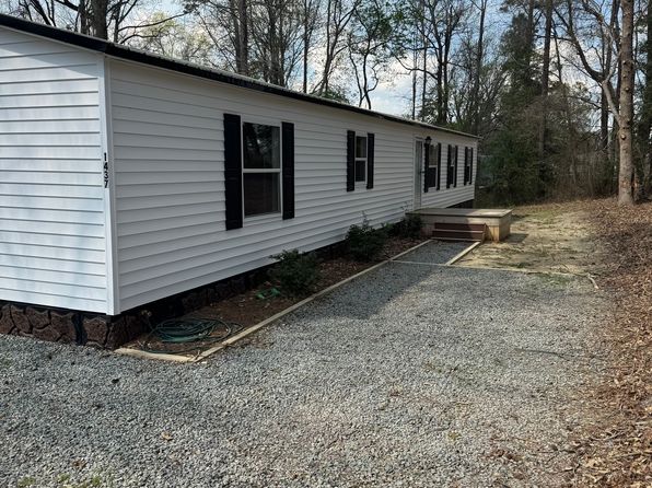 (undisclosed Address)