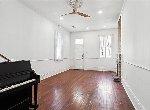 3rd image of 1018 Saint Ann St