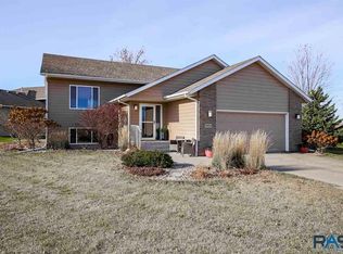 3901 W 82nd St, Sioux Falls, SD 57108
