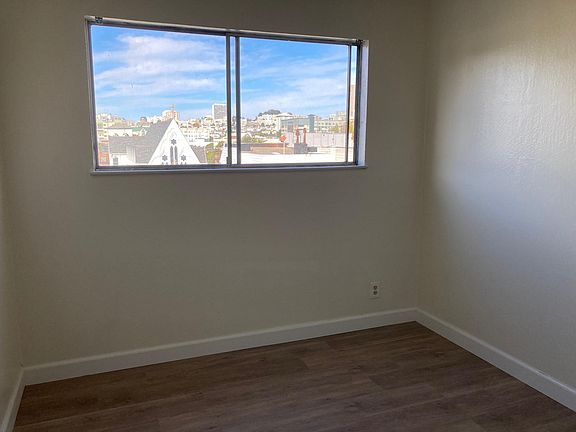 4th image of 870 Grove St #107