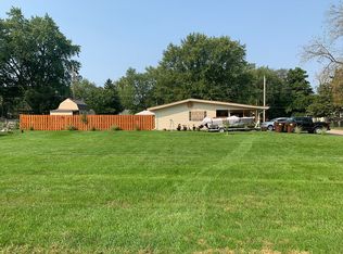 301 S Memorial Ave, Rockford, IL 61102