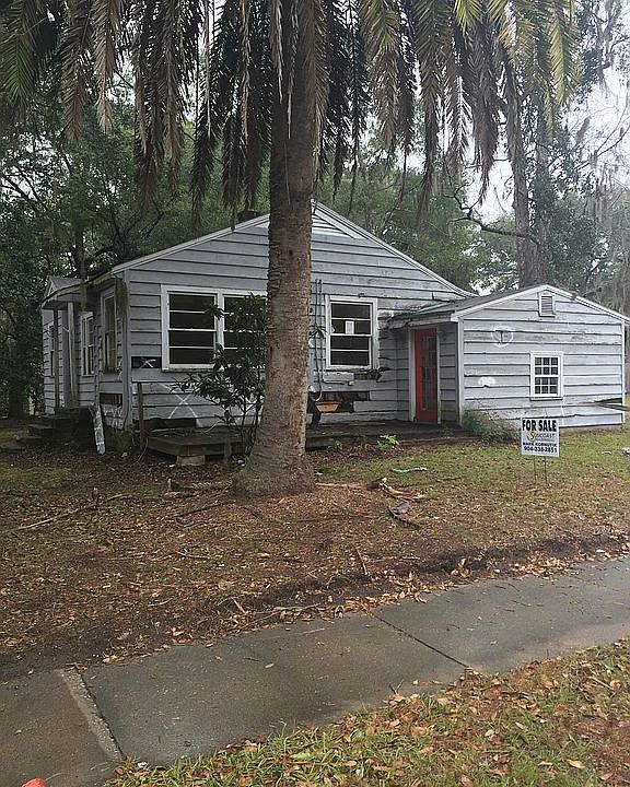 2nd image of 3693 Herschel St