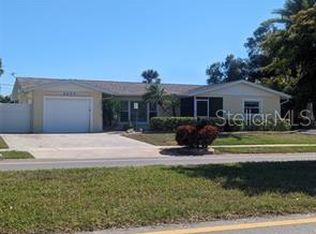 3070 Gulf Gate Dr, Sarasota, FL 34231