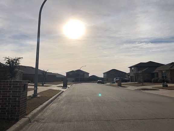 4th image of 3045 Wakecrest Dr