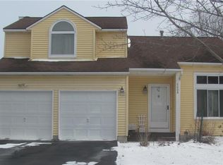 6008 Jerusalem Dr, Cicero, NY 13039