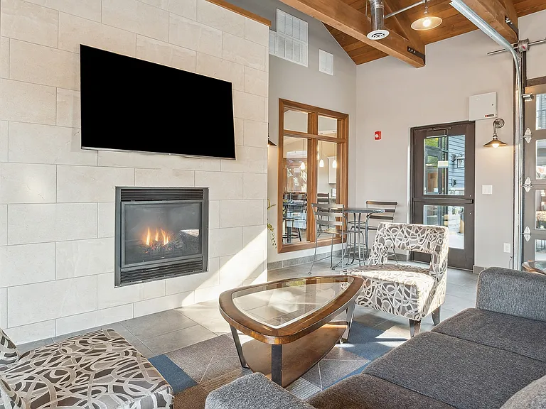 Deer Ridge Apartment Homes — Photo 16